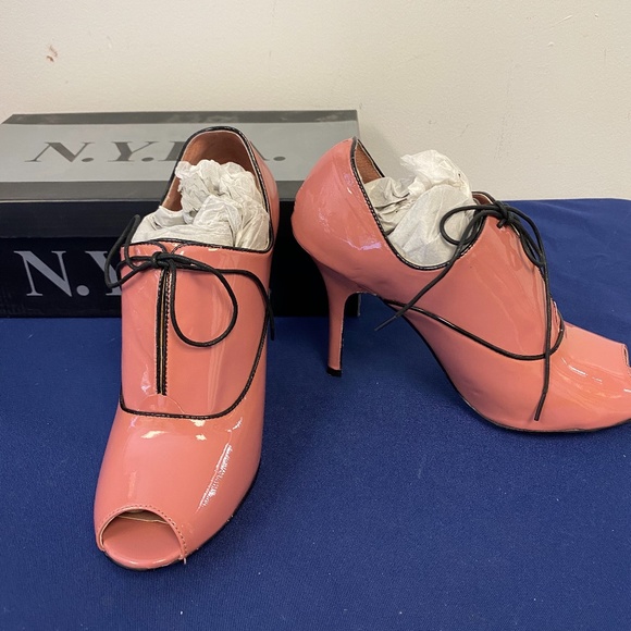 N.Y.L.A Pink Randee Leather Heels B-92 - Picture 1 of 6
